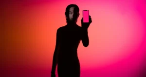 Tech Giants Envision Future Beyond Smartphones